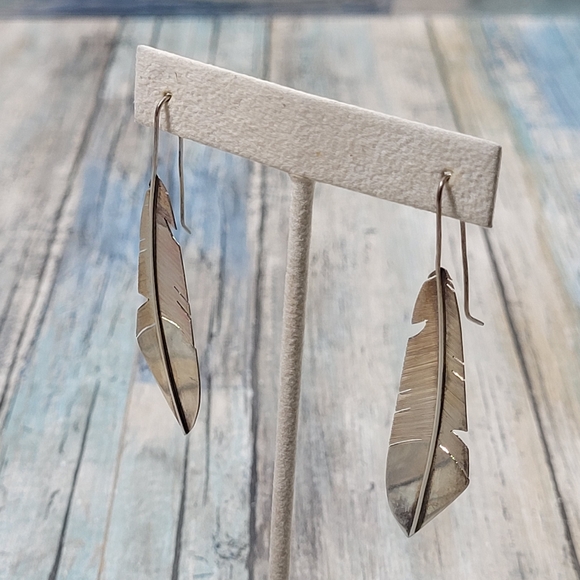 Sterling Feathers Earrings. - Picture 5 of 9